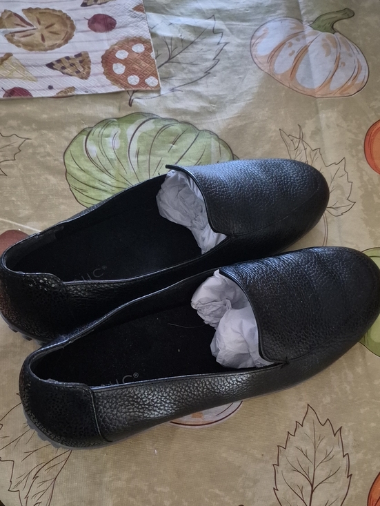 Vionic Shoes - Vionic Black Pebbled Leather Slip-On Loafers